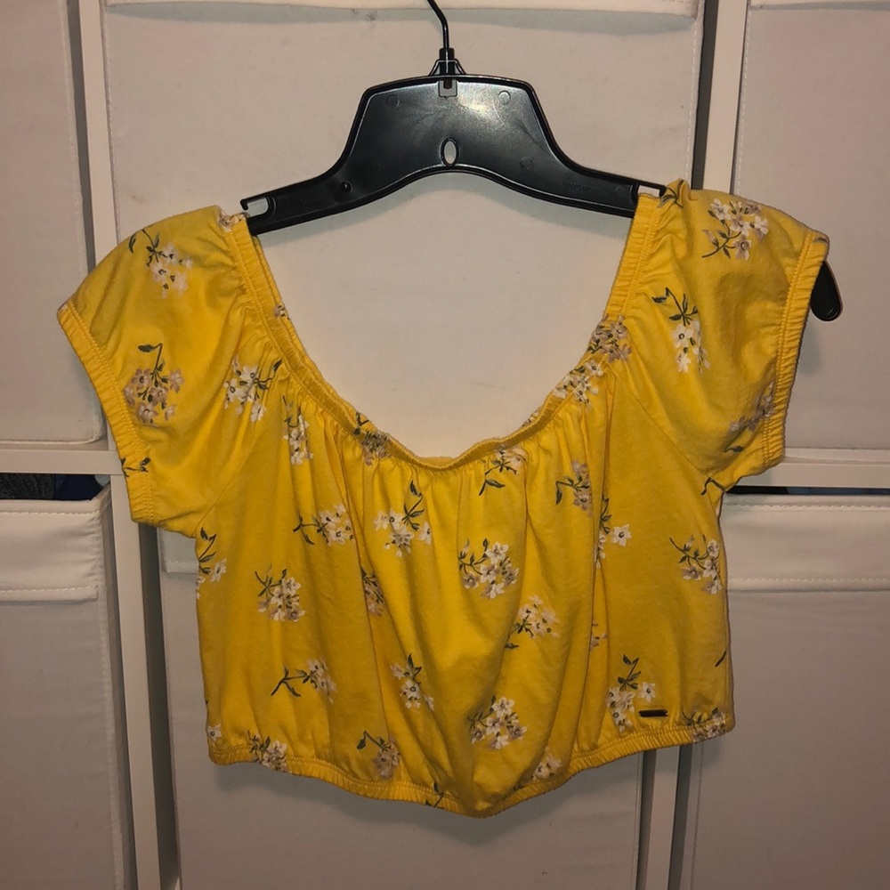 Hollister crop top